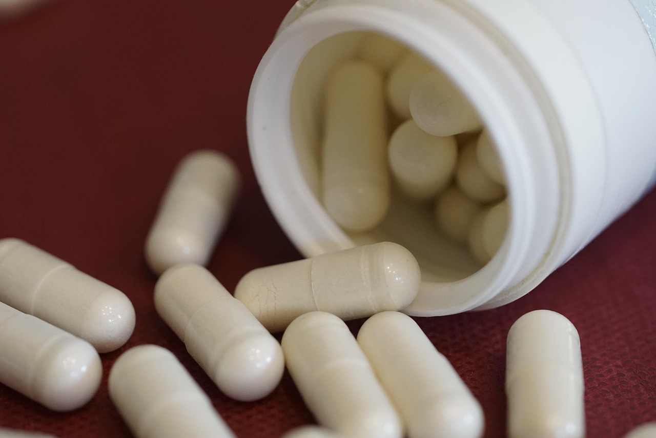 Vitamina K2 rejuvenesce? Entenda o que a ciência diz, benefícios, cuidados e como usar com segurança Texto 84 biofase